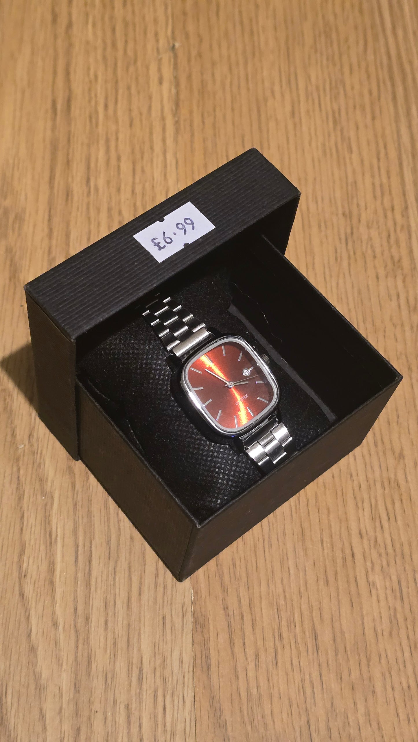 Ladies Quartz Watch - Red - New