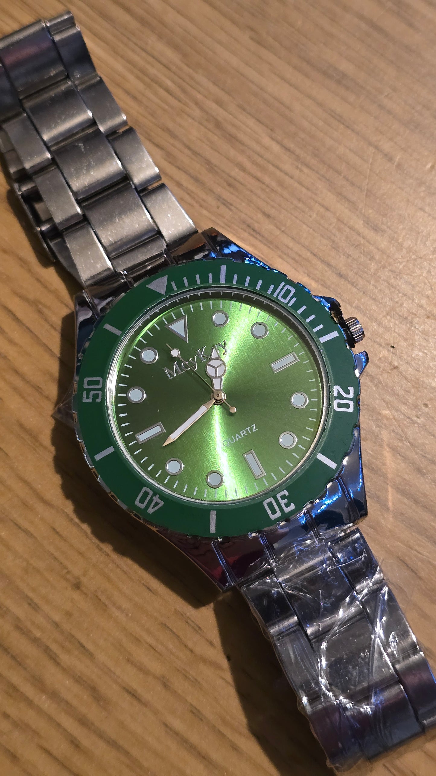 MeyKey Mens Quartz Watch - Green - New