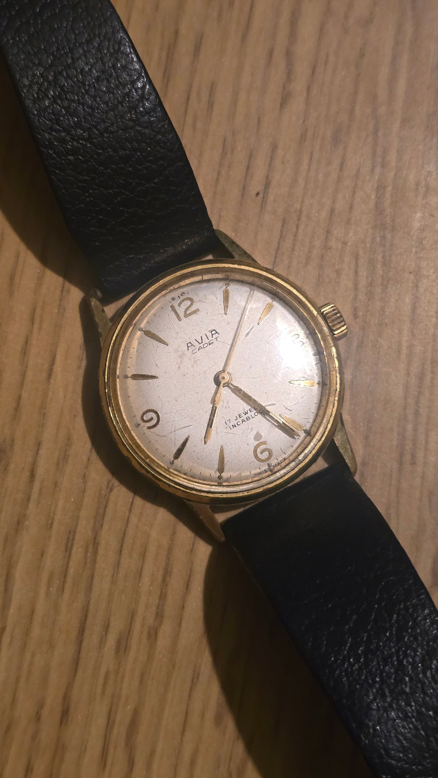 Avia Cadet Vintage Mens Mechanical Wind-up Watch - Pre-owned