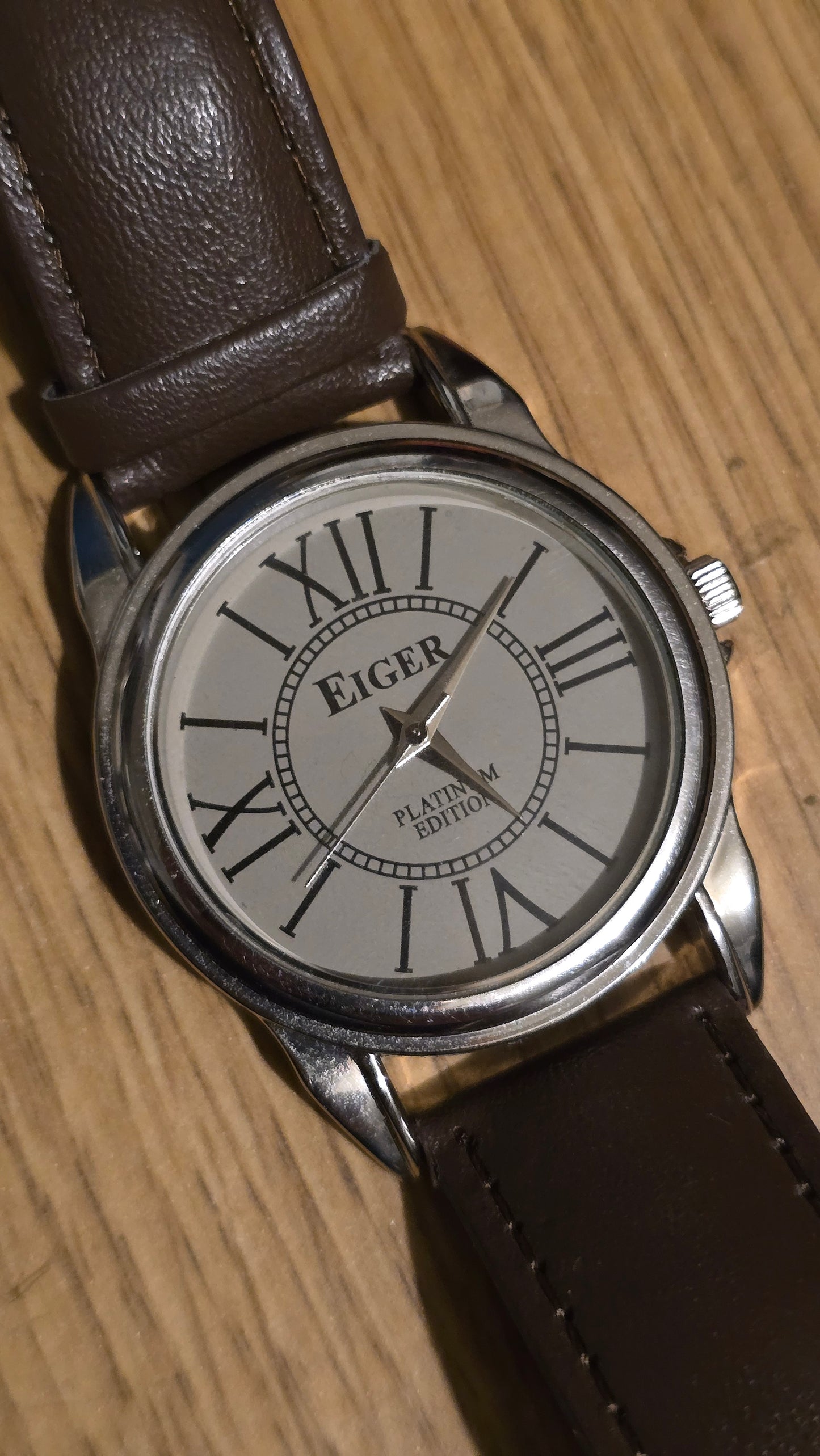 Eiger Platinum Edition Mens / Unisex Quartz Watch - Pre-owned - 1