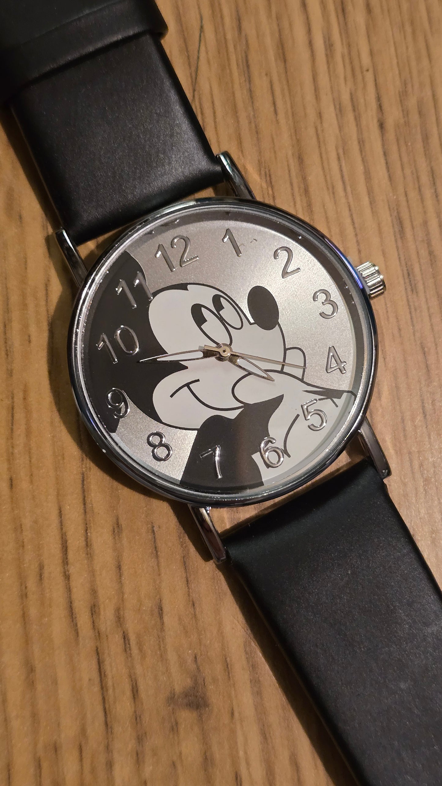 Disney Mickey Mouse Mens / Unisex Quartz Watch - New