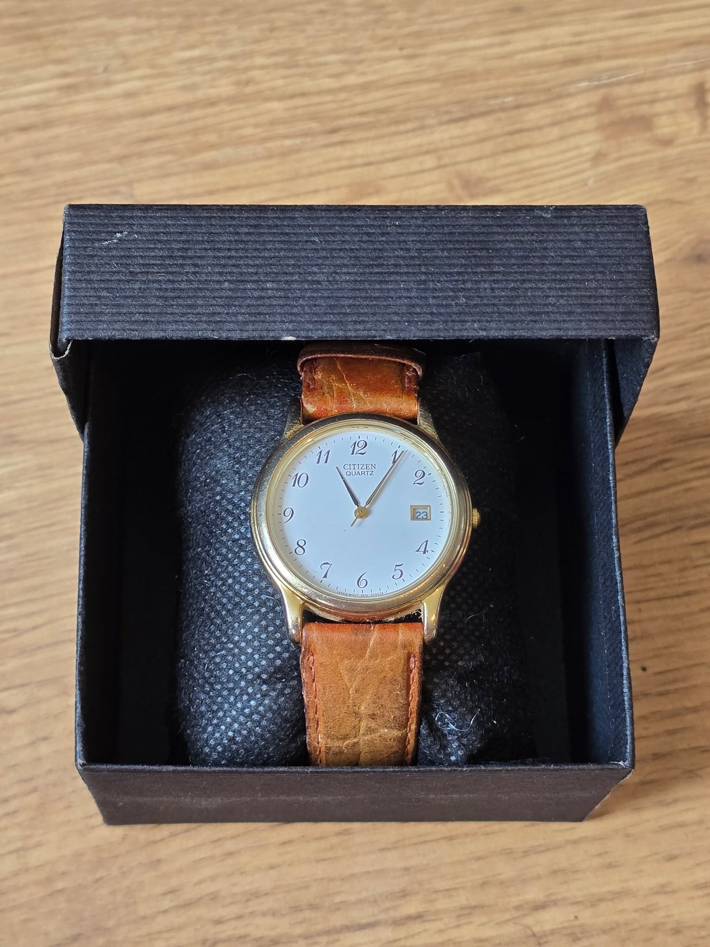 Citizen Gold Plated Unisex Quartz Watch - Pre-owned