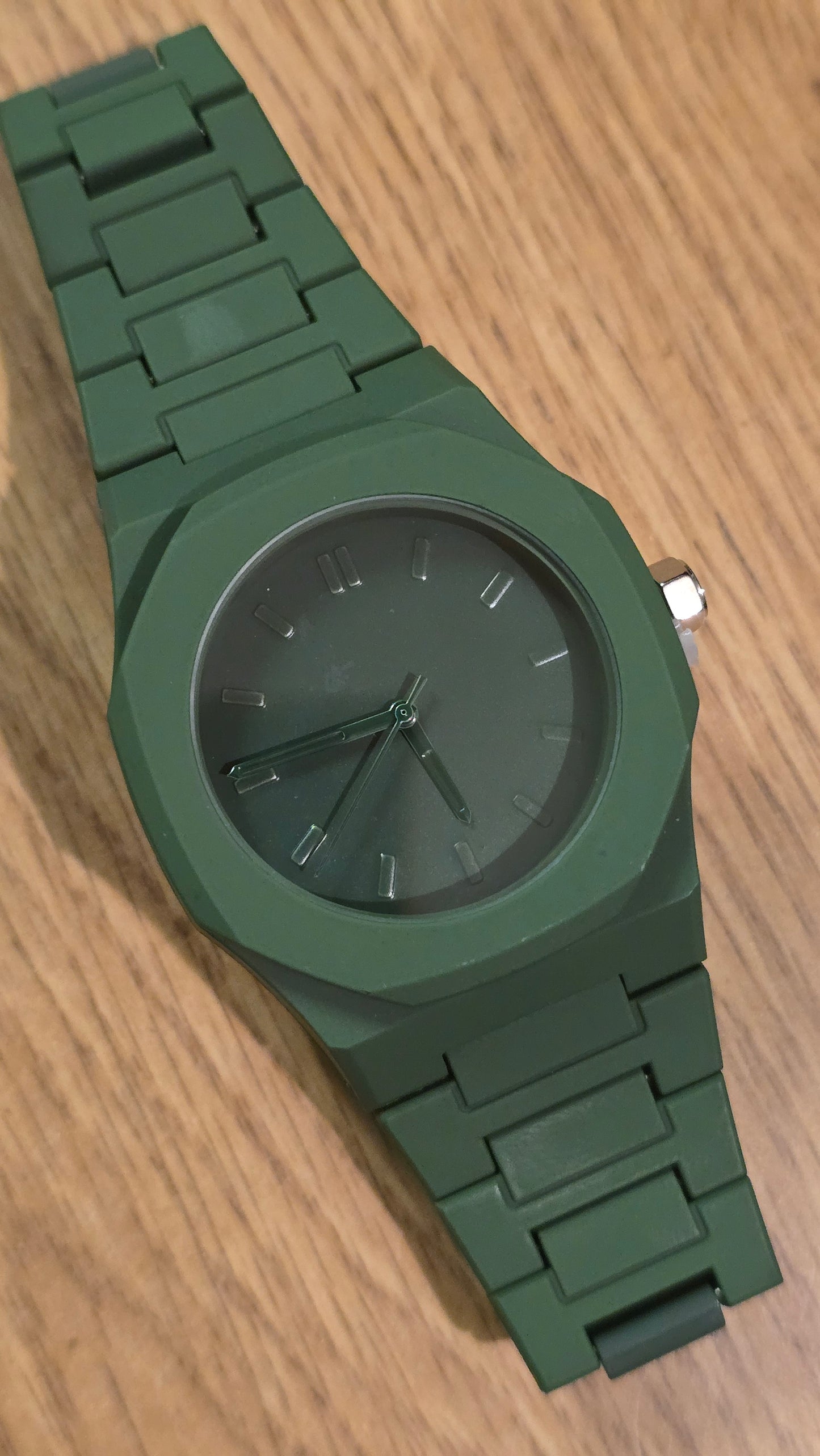 Mens / Unisex Green Quartz Watch - New