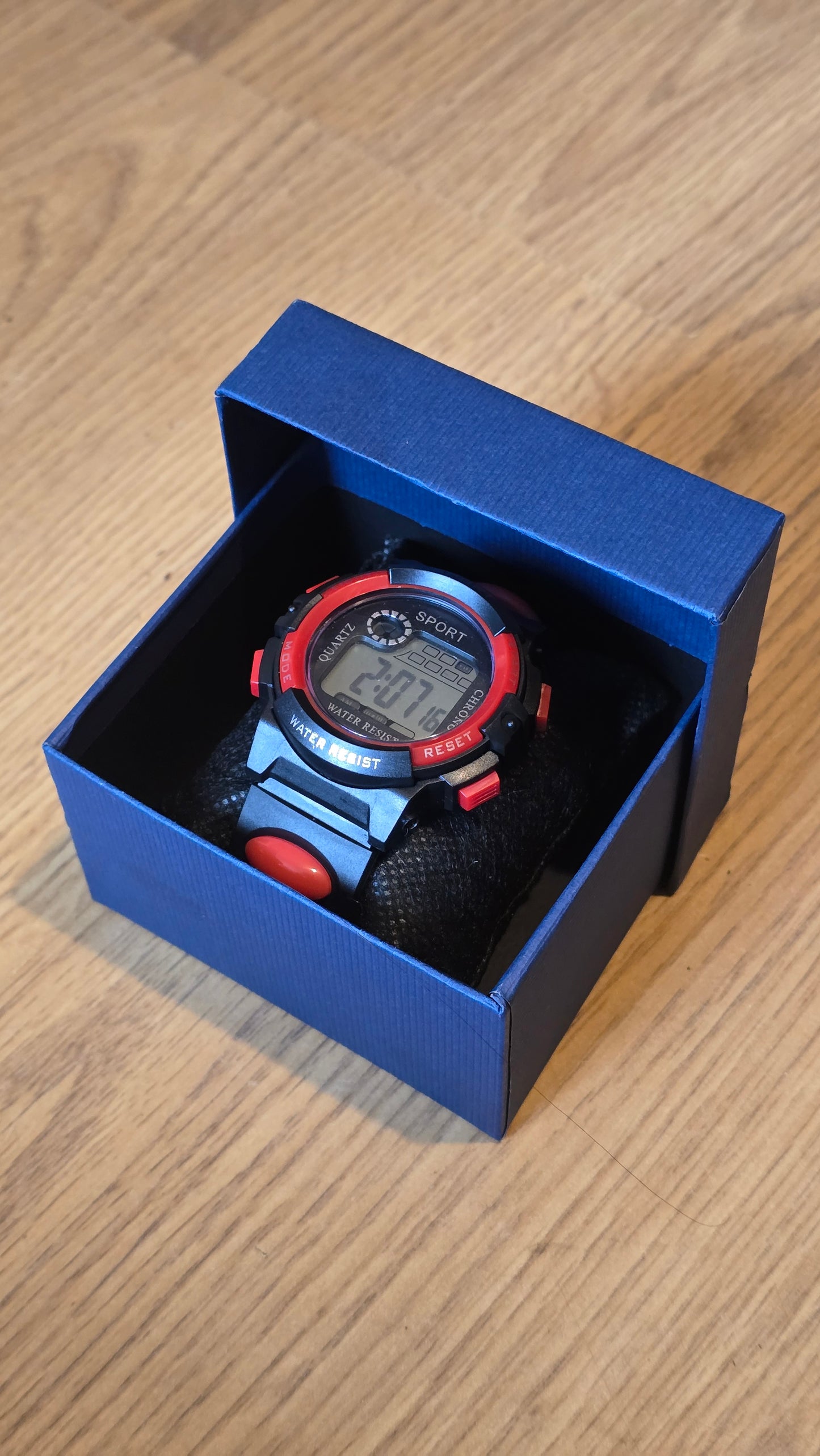 WYW Digital Sports Watch - Unisex - Red - New