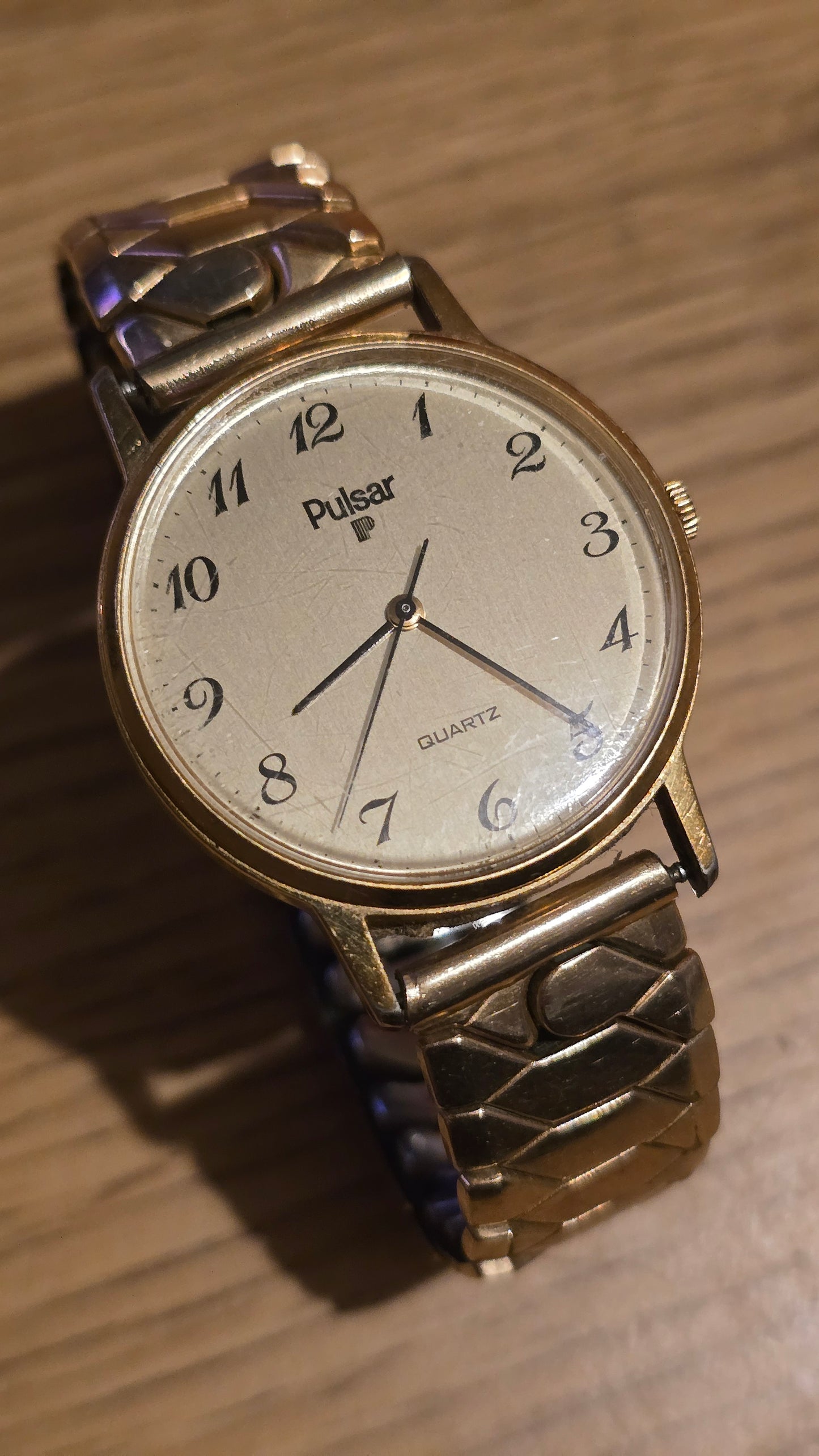 Pulsar Ladies / Unisex Gold Coloured Quartz Watch - Pre-owned