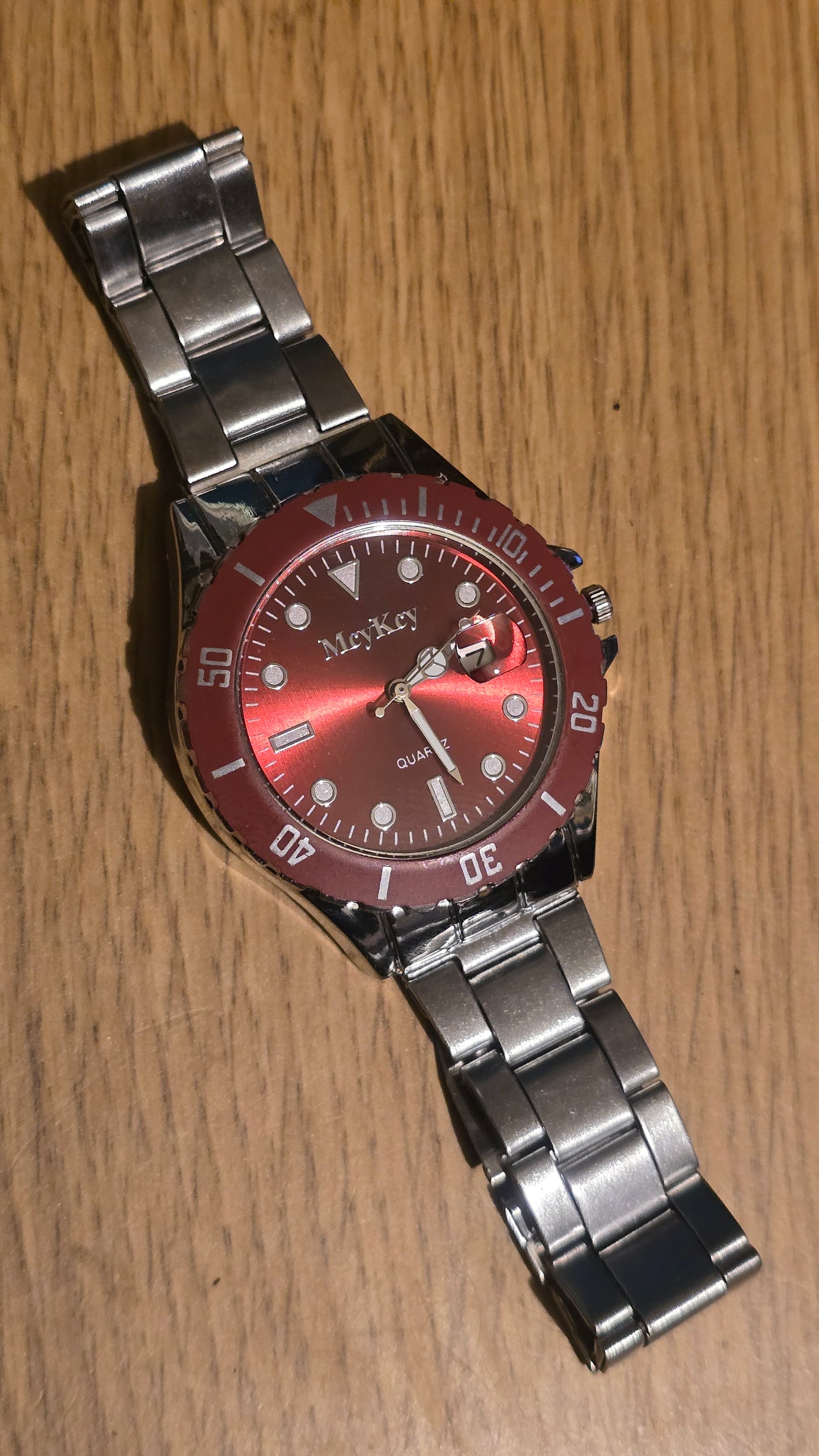 MeyKey Mens Quartz Watch - Red - New