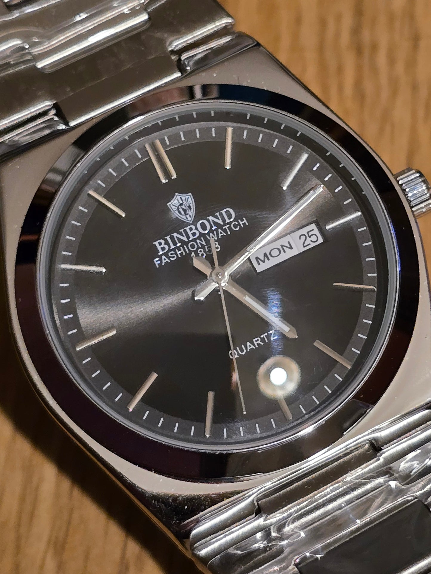 Binbond Mens Quartz Watch - Silver - New