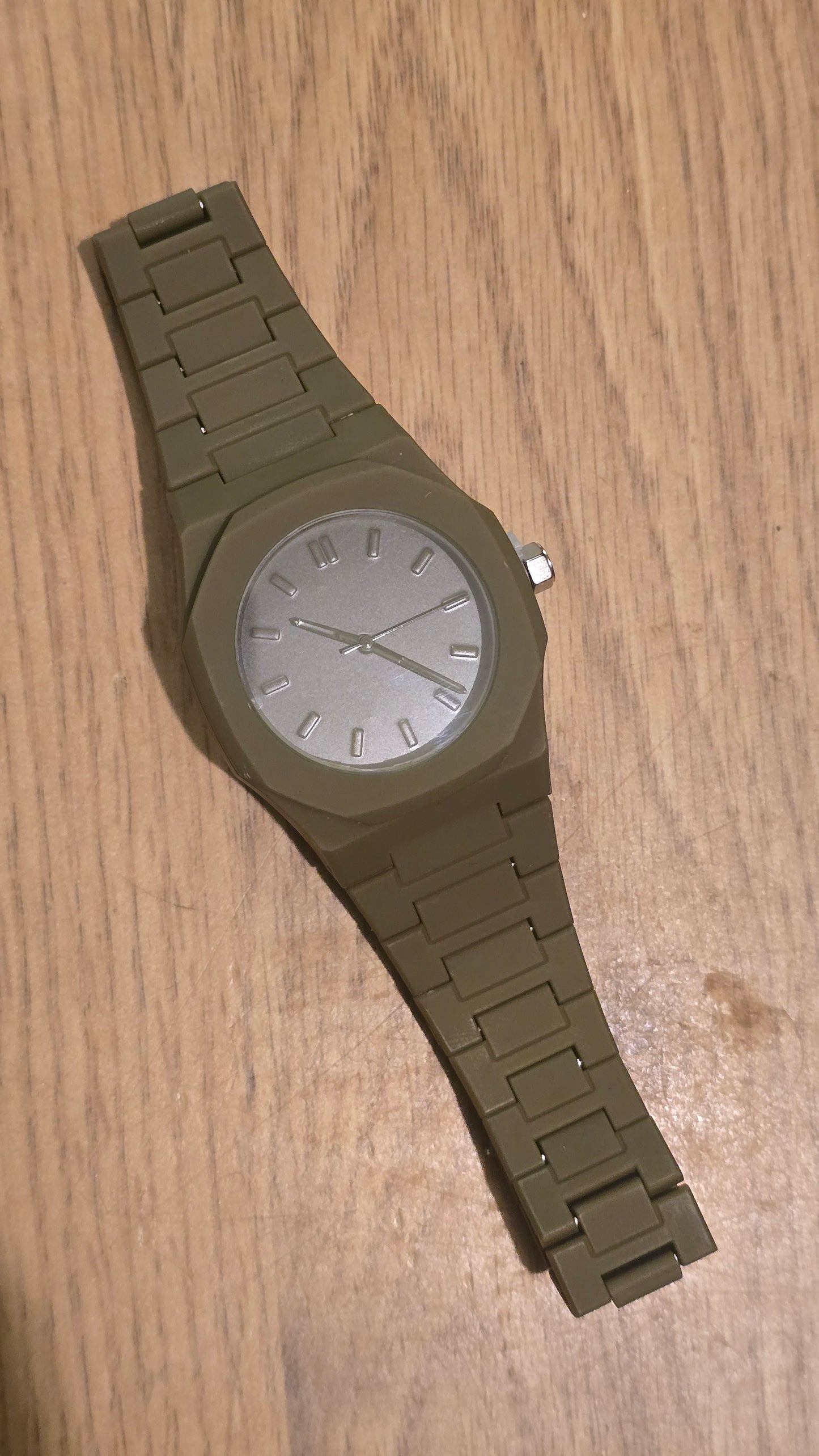 Mens / Unisex Khaki Quartz Watch - New