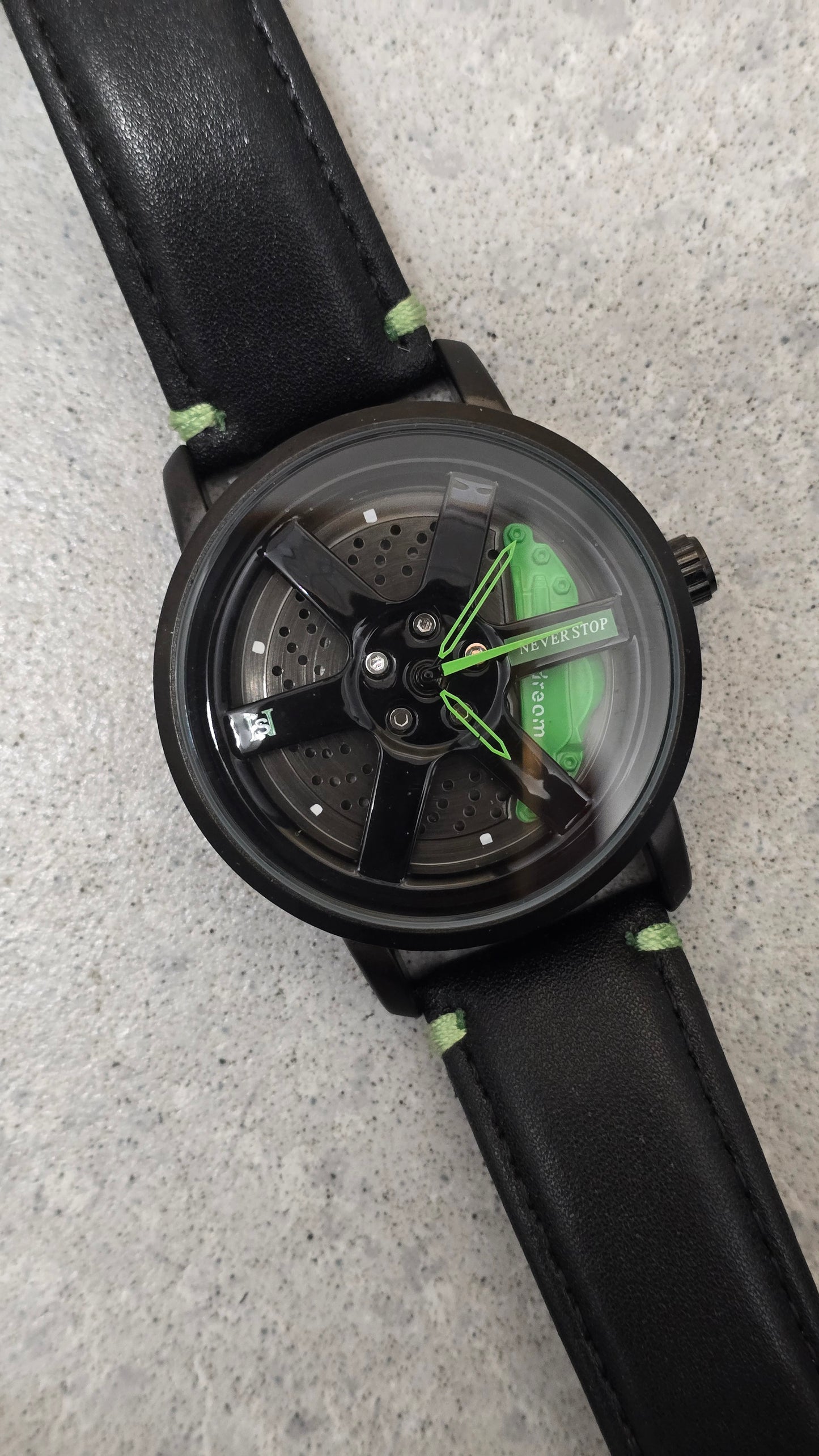 Never Stop - Mens Revolving Alloy Wheel Style Quartz Watch - Green - New