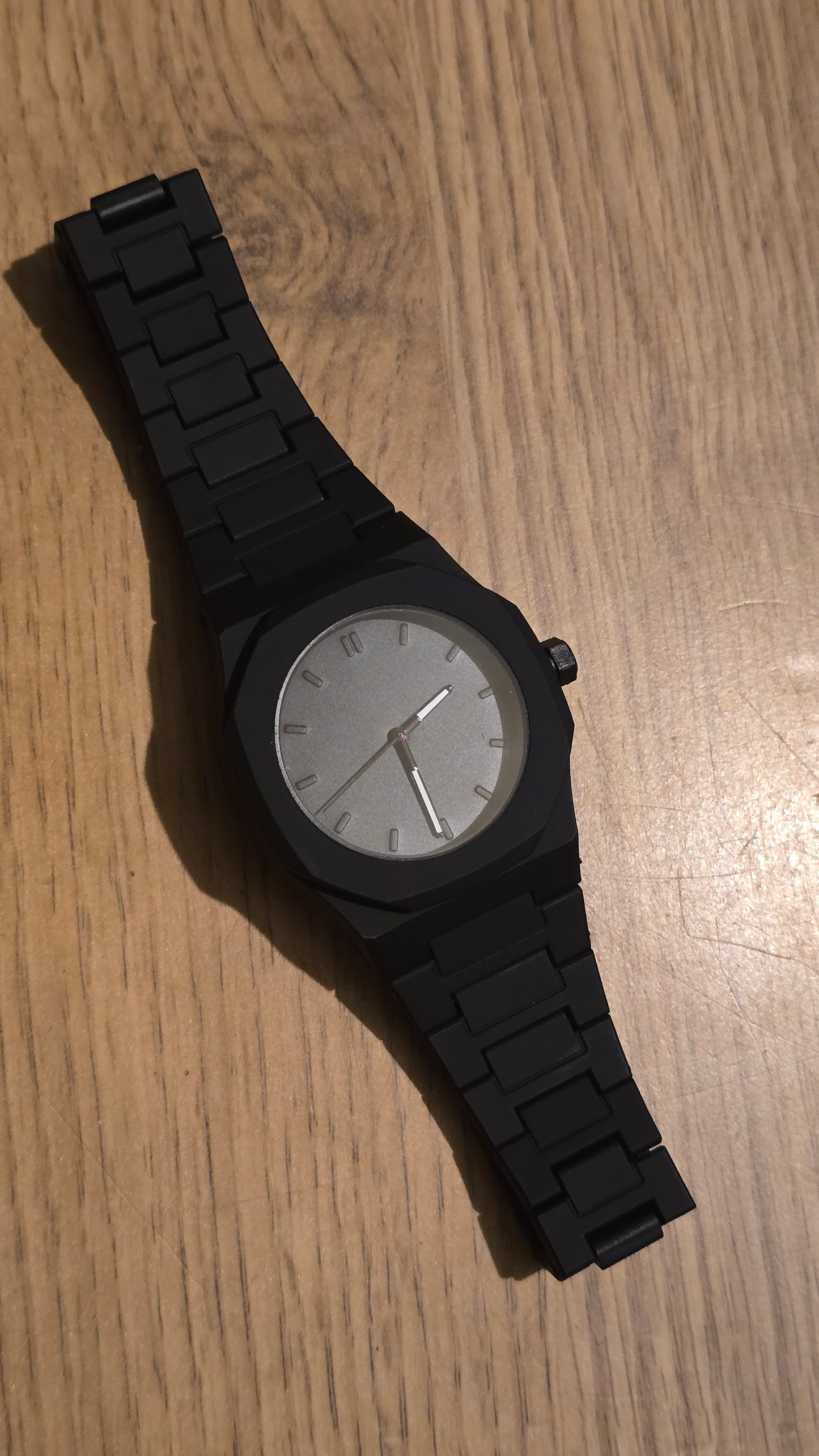 Mens / Unisex Black Quartz Watch - New