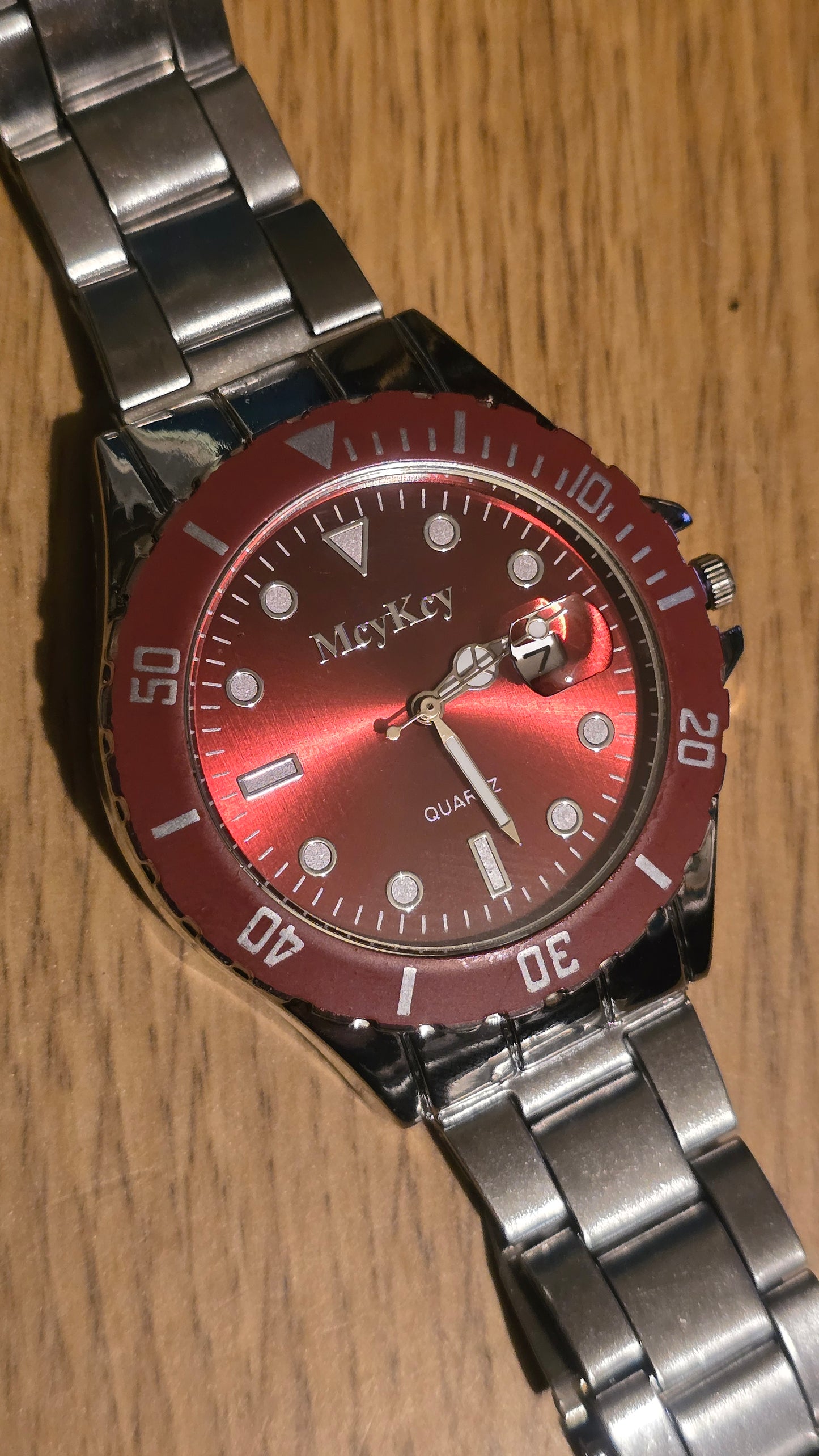 MeyKey Mens Quartz Watch - Red - New