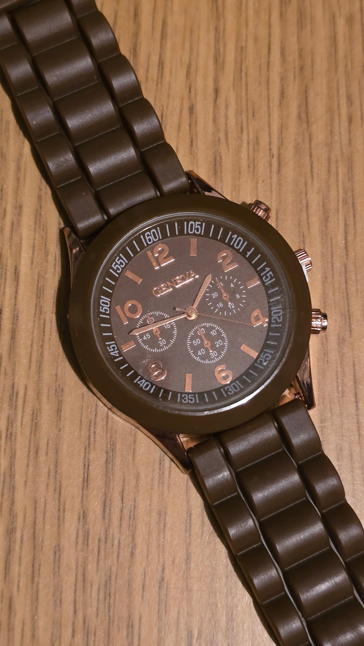 Geneva Ladies Quartz Watch - Brown - New