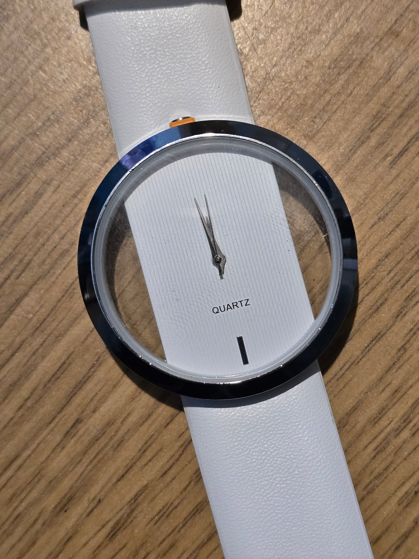 Ladies Quartz Watch - New - 1