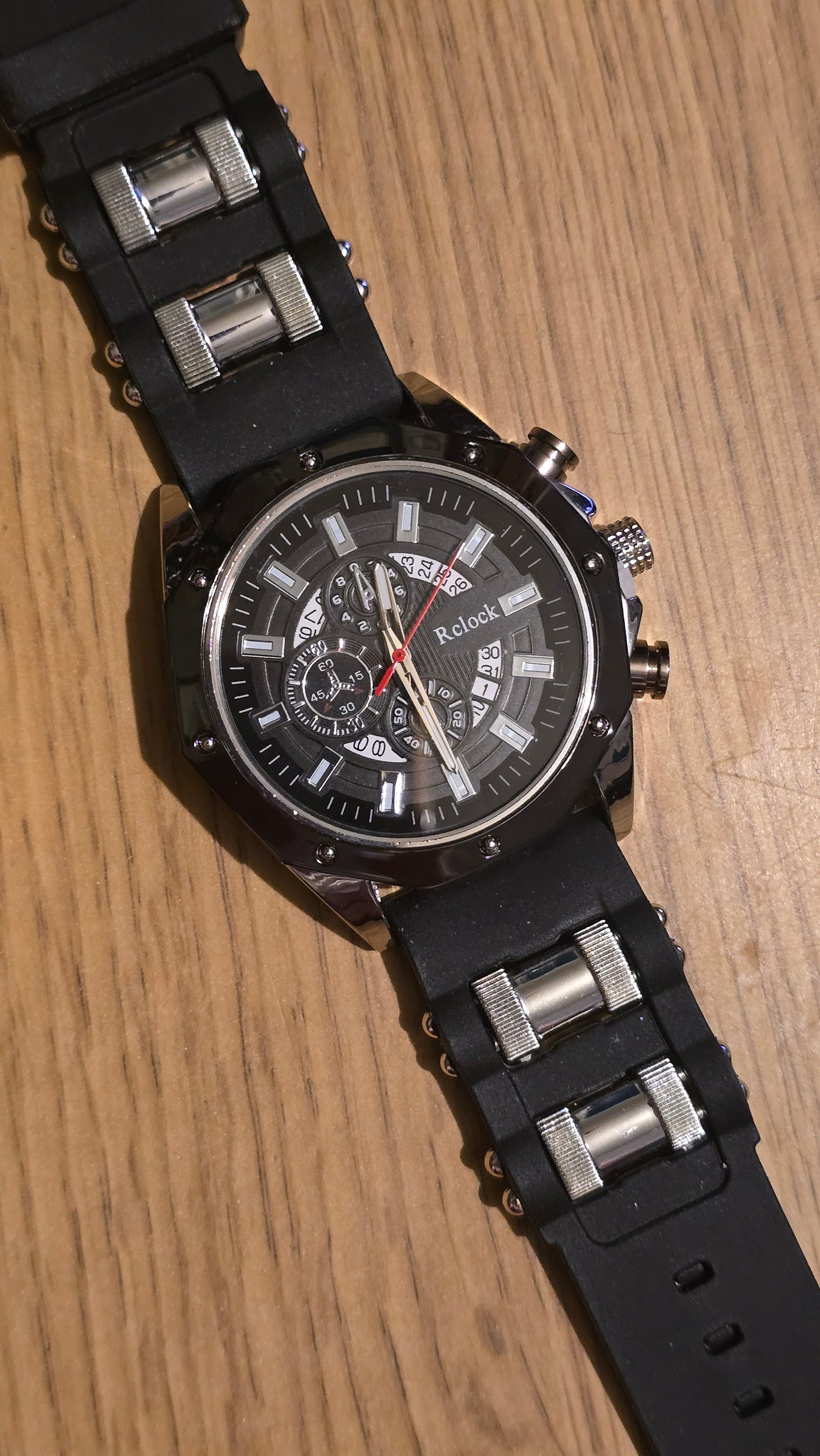 RClock Mens Quartz Watch - New