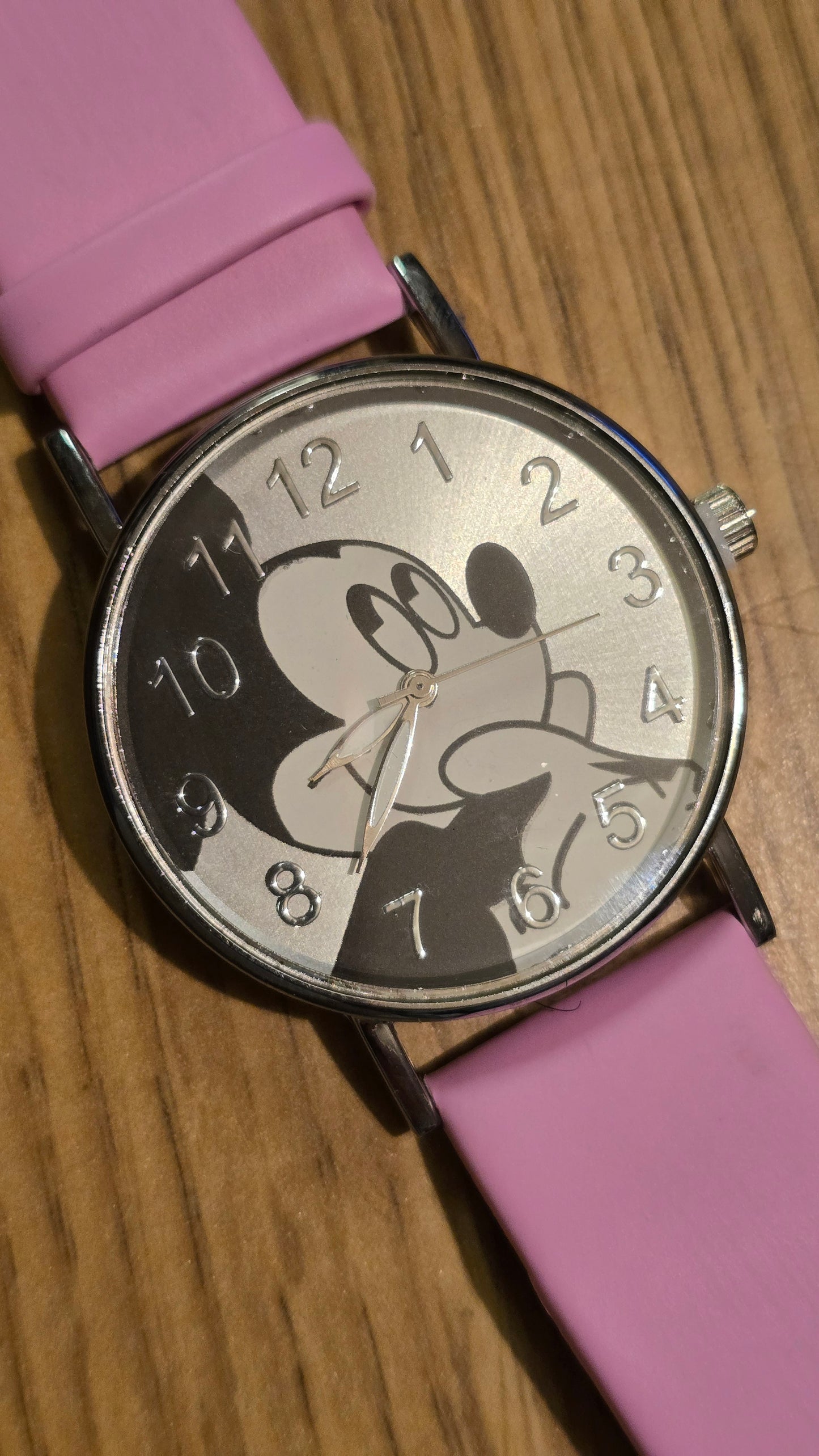 Disney Mickey Mouse Ladies / Unisex Quartz Watch - New