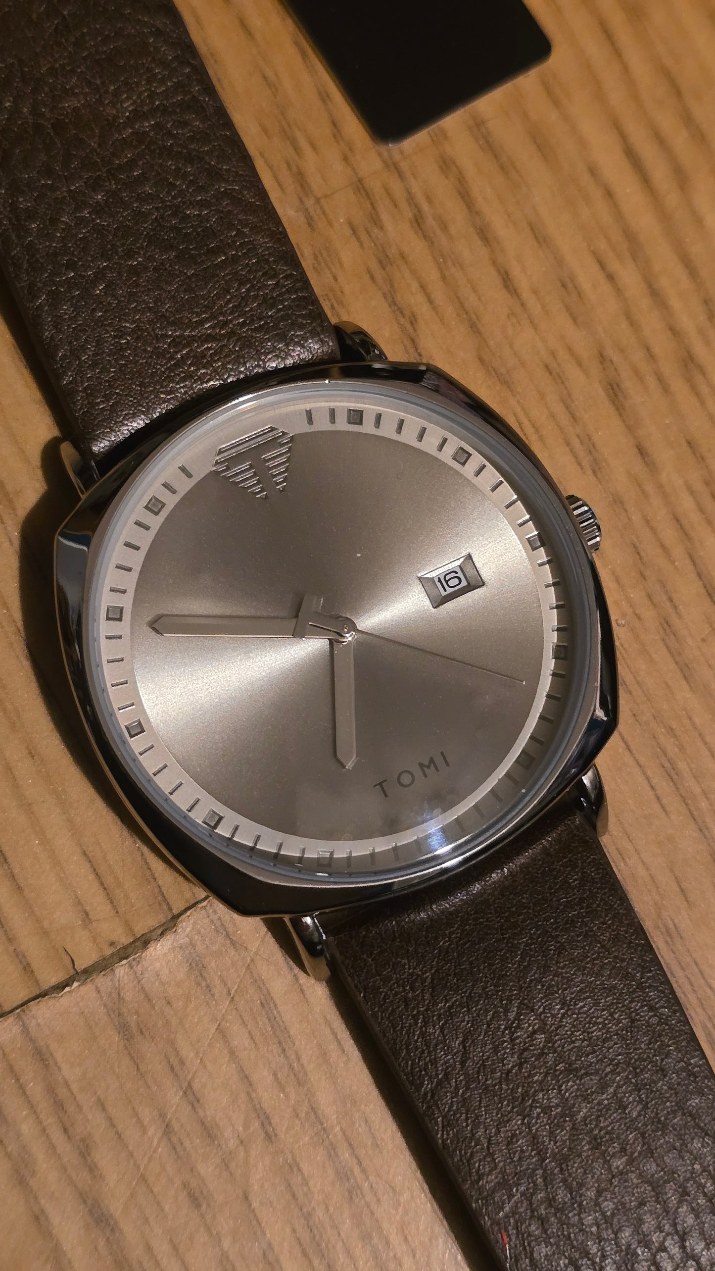 Tomi Mens / Unisex Quartz Watch - New