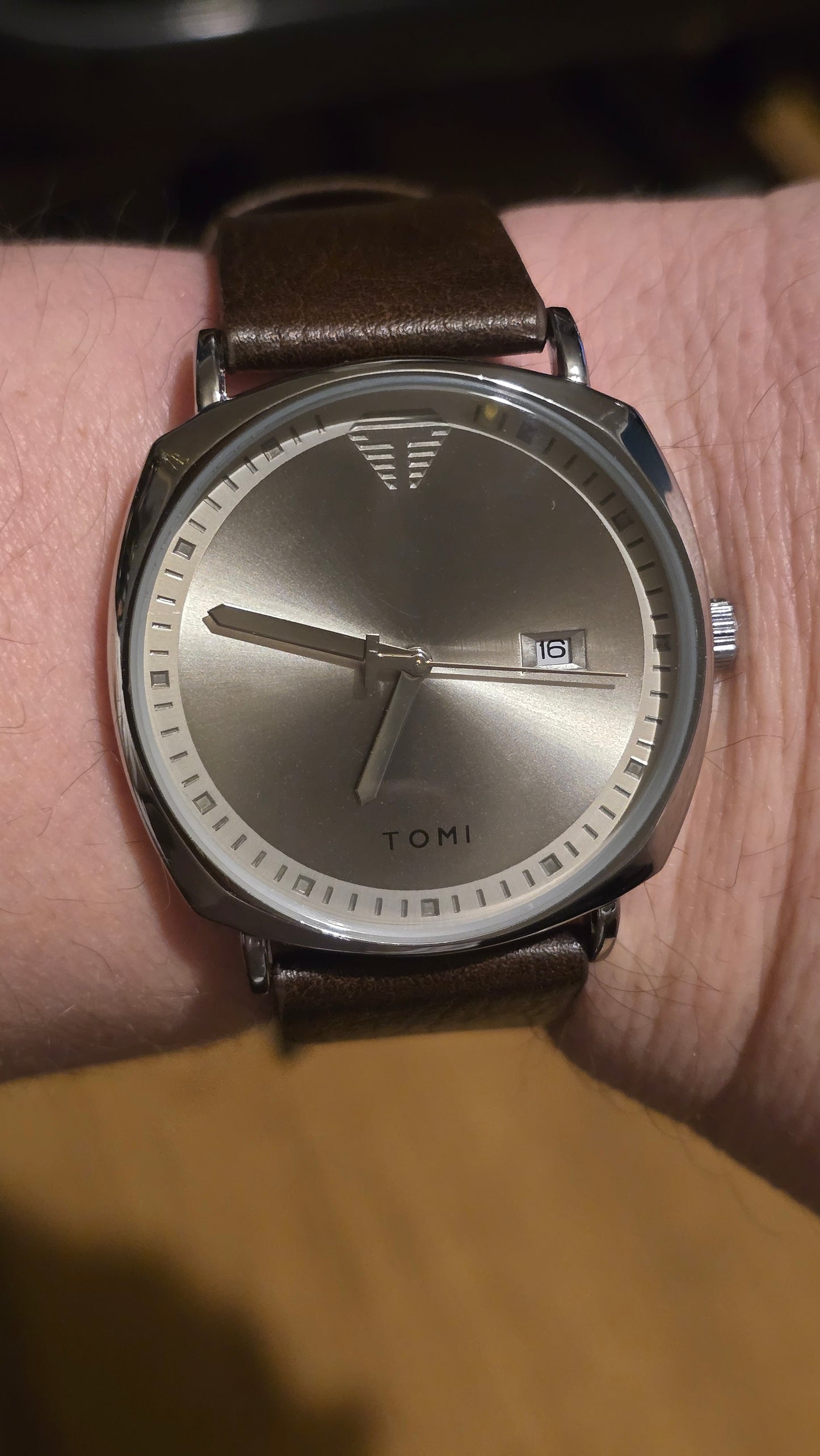 Tomi Mens / Unisex Quartz Watch - New