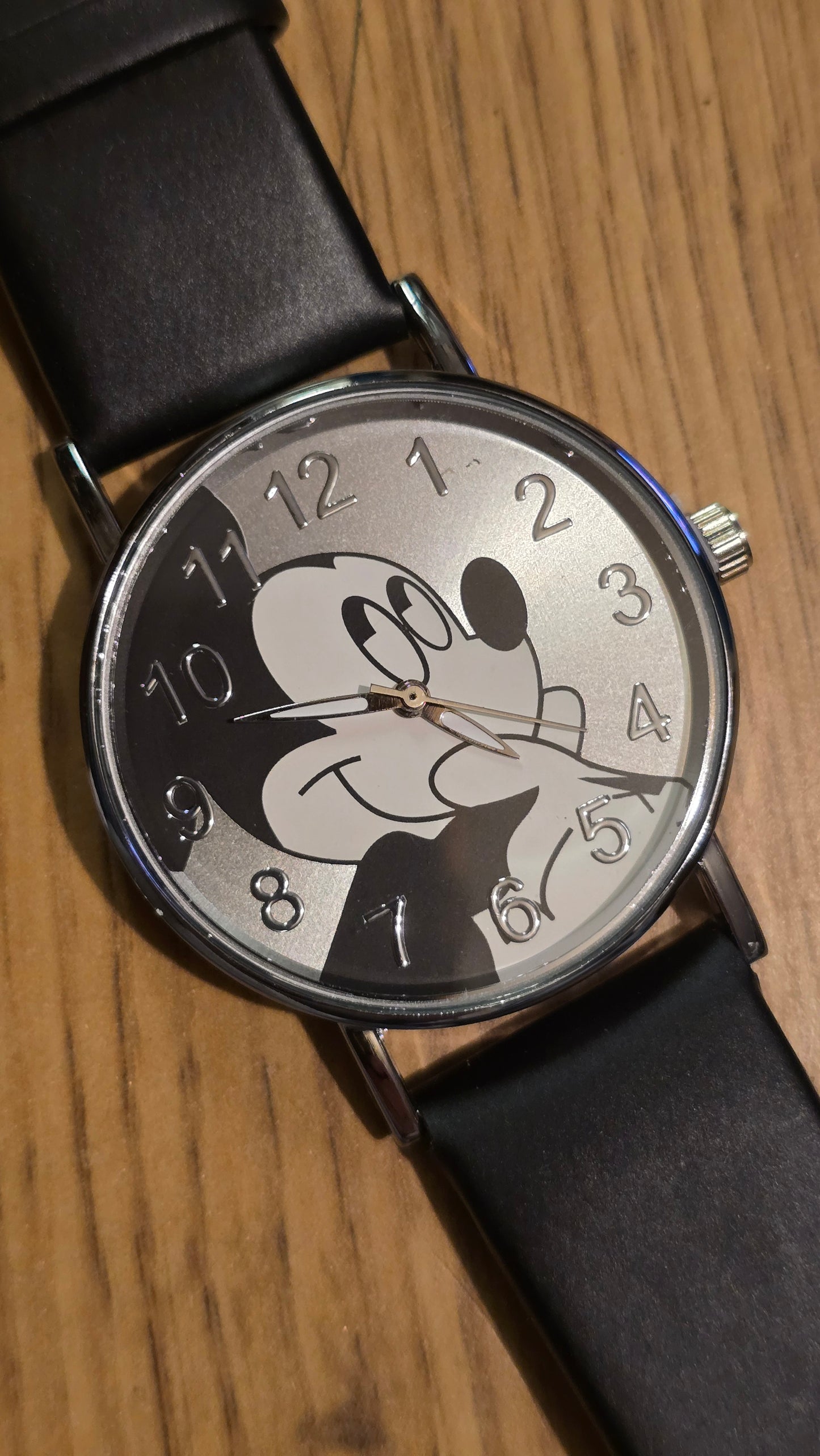 Disney Mickey Mouse Mens / Unisex Quartz Watch - New