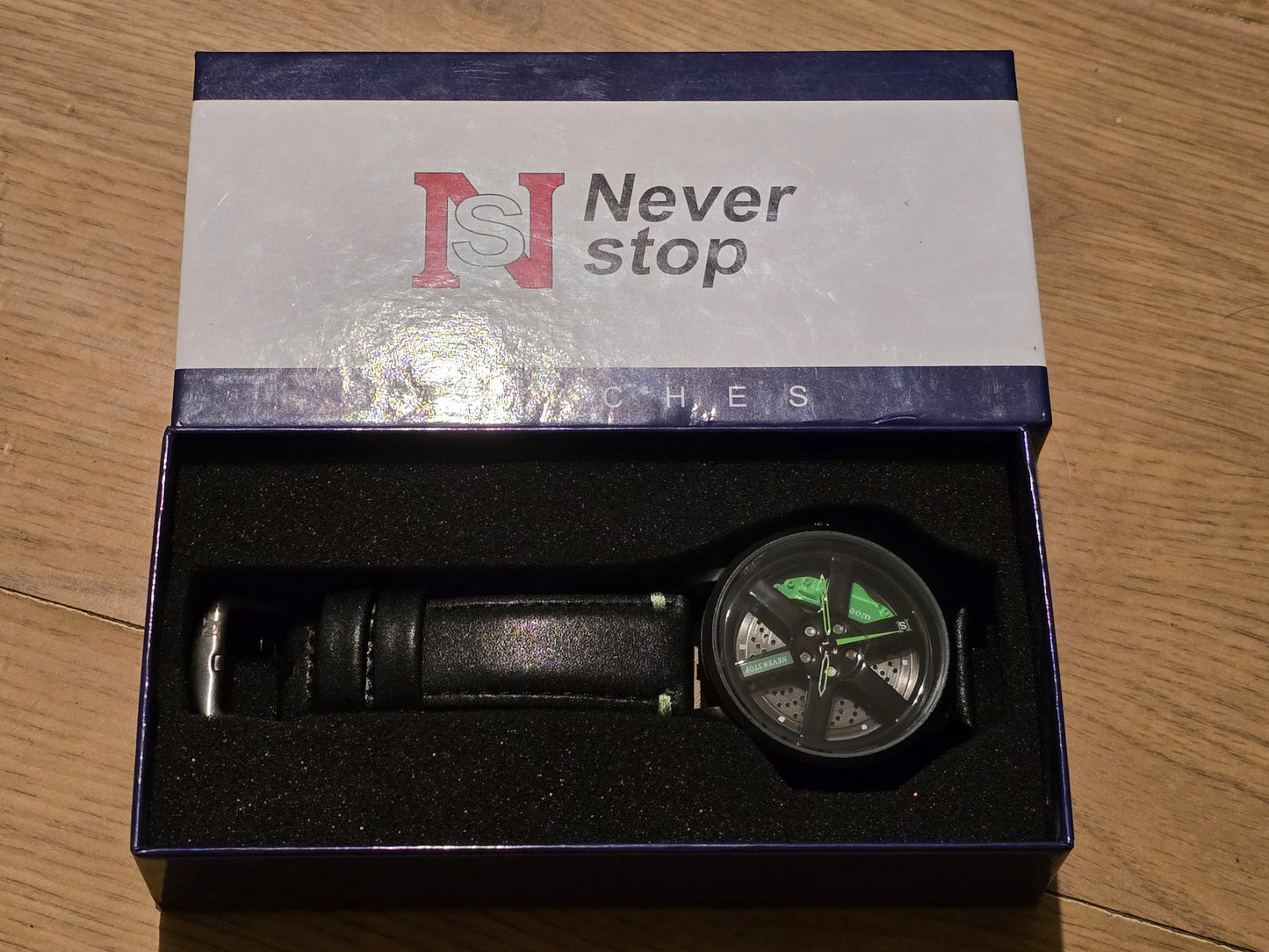 Never Stop Alloy Wheel Design Mens Quartz Watch with Rotating Face - Green - New - 1