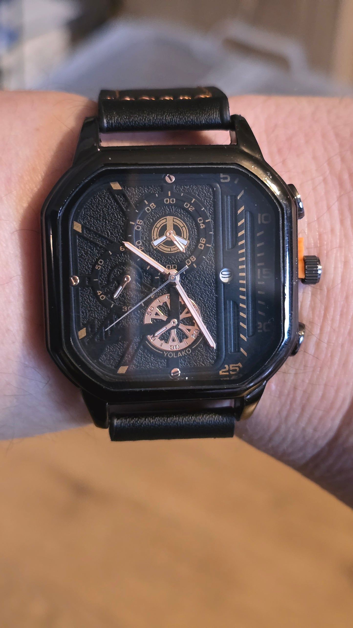 Mens Quartz Watch - New
