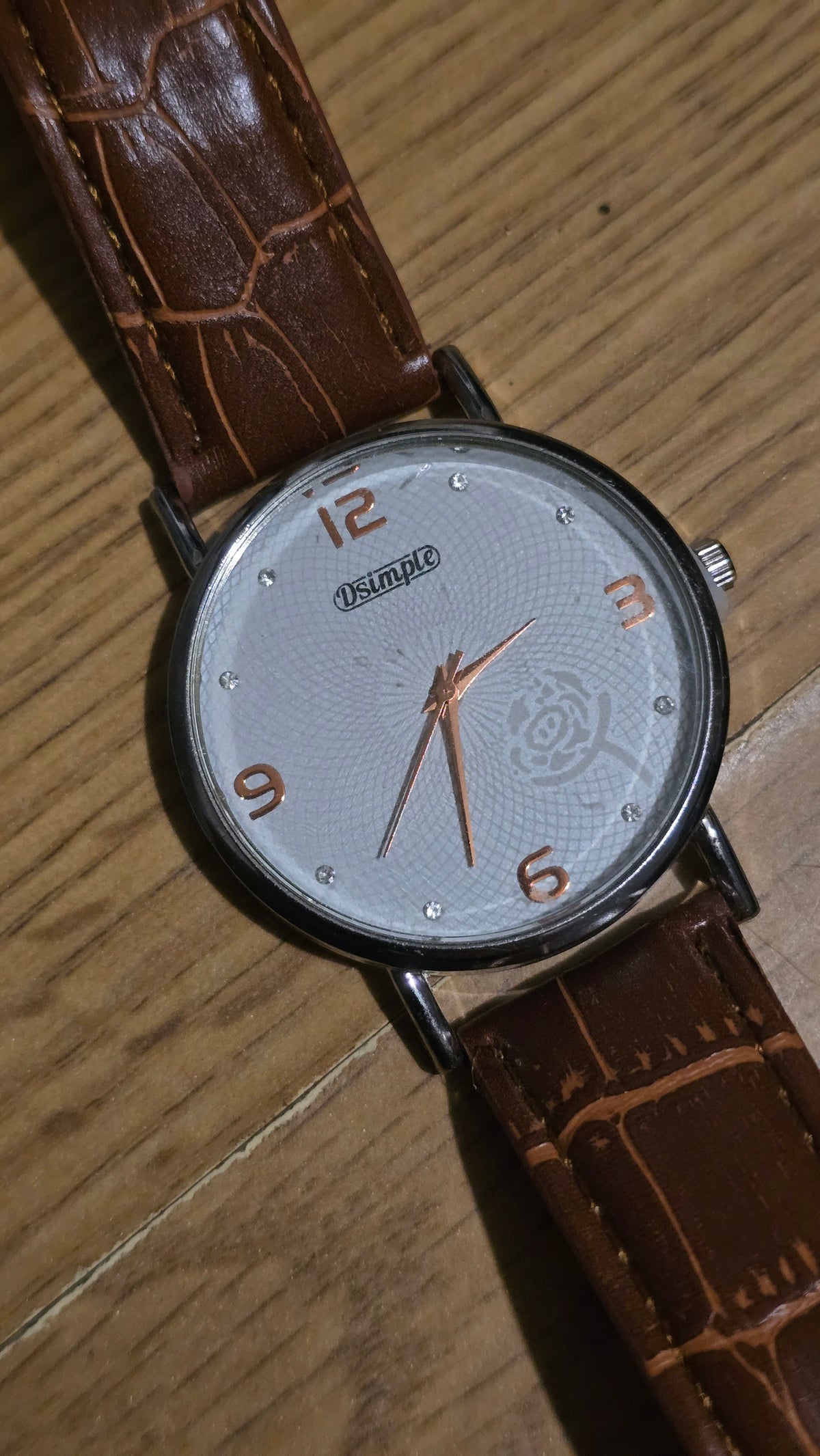 DSimple Mens Quartz Watch - New - 1