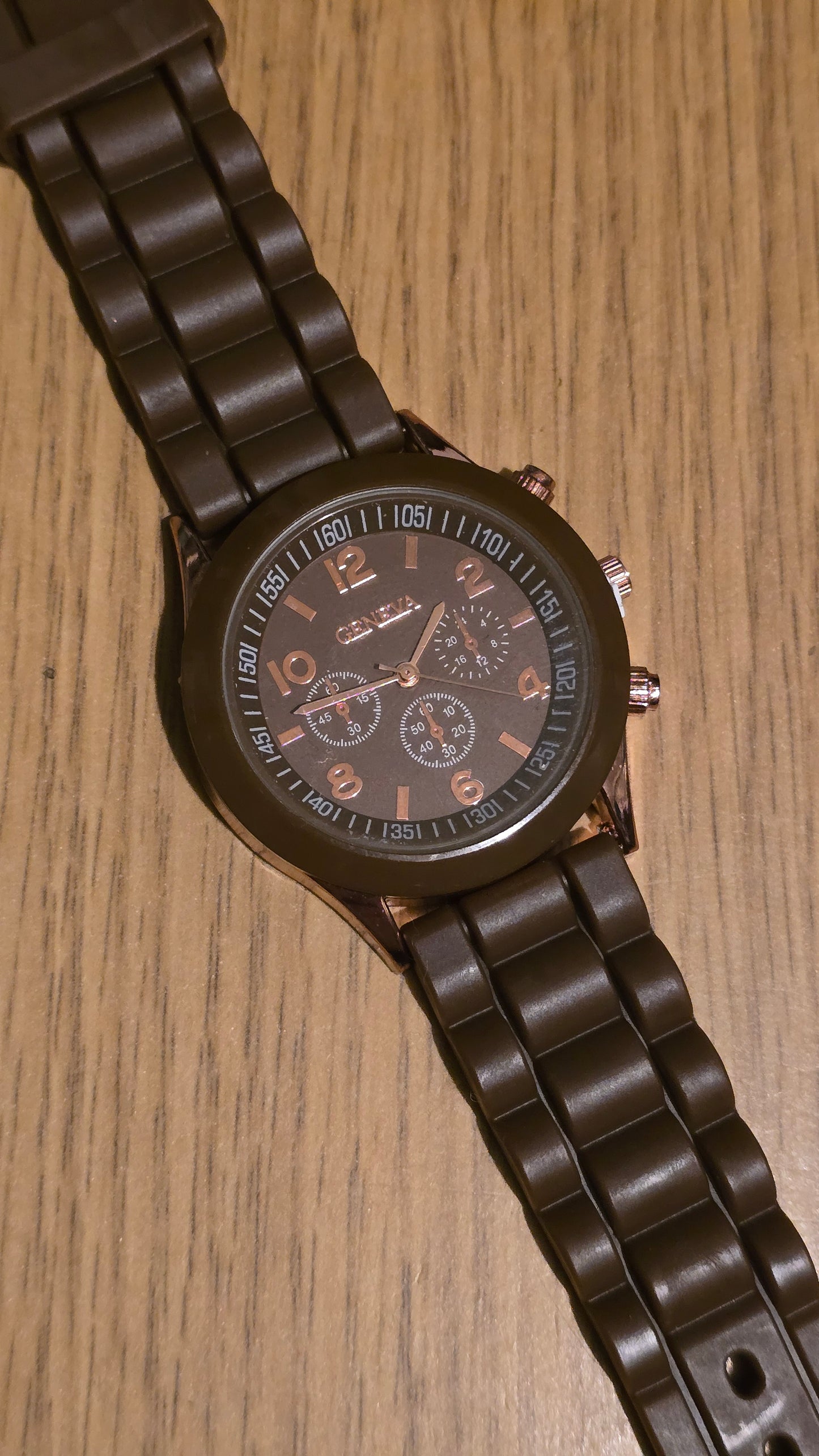 Geneva Ladies Quartz Watch - Brown - New