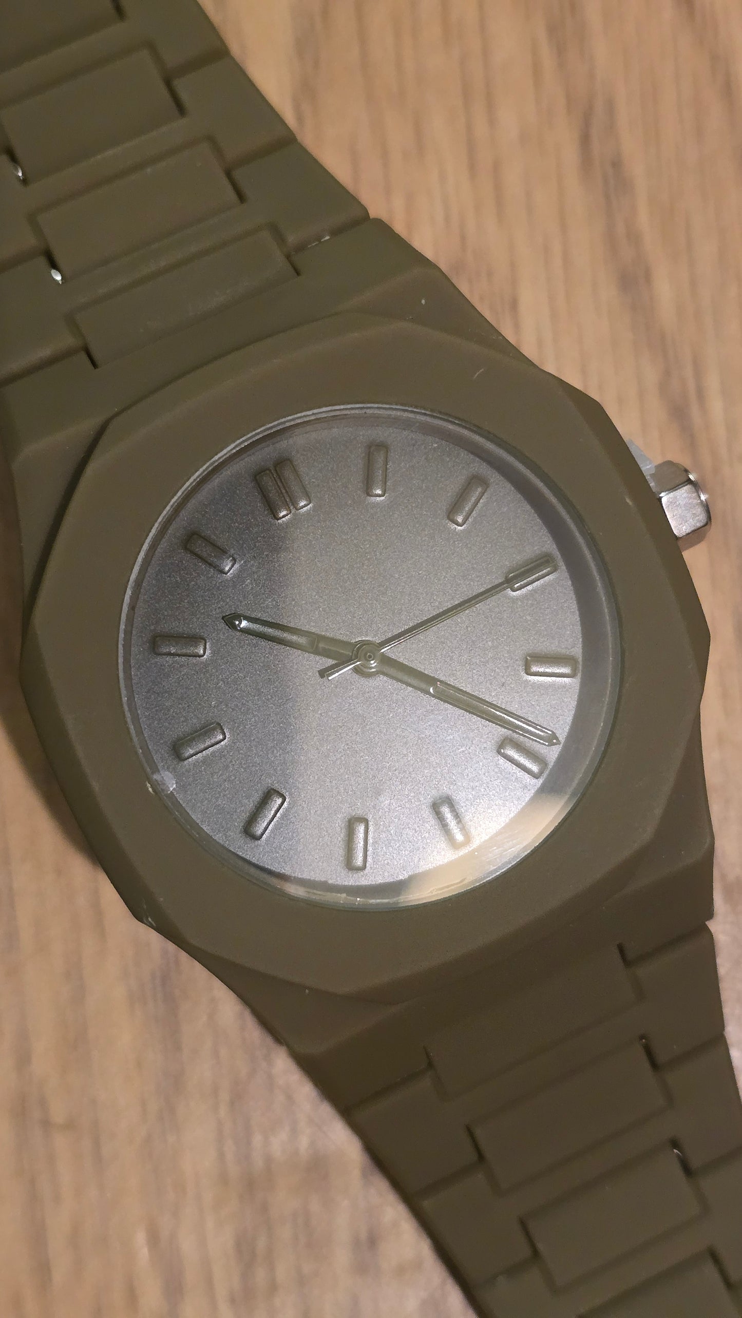 Mens / Unisex Khaki Quartz Watch - New