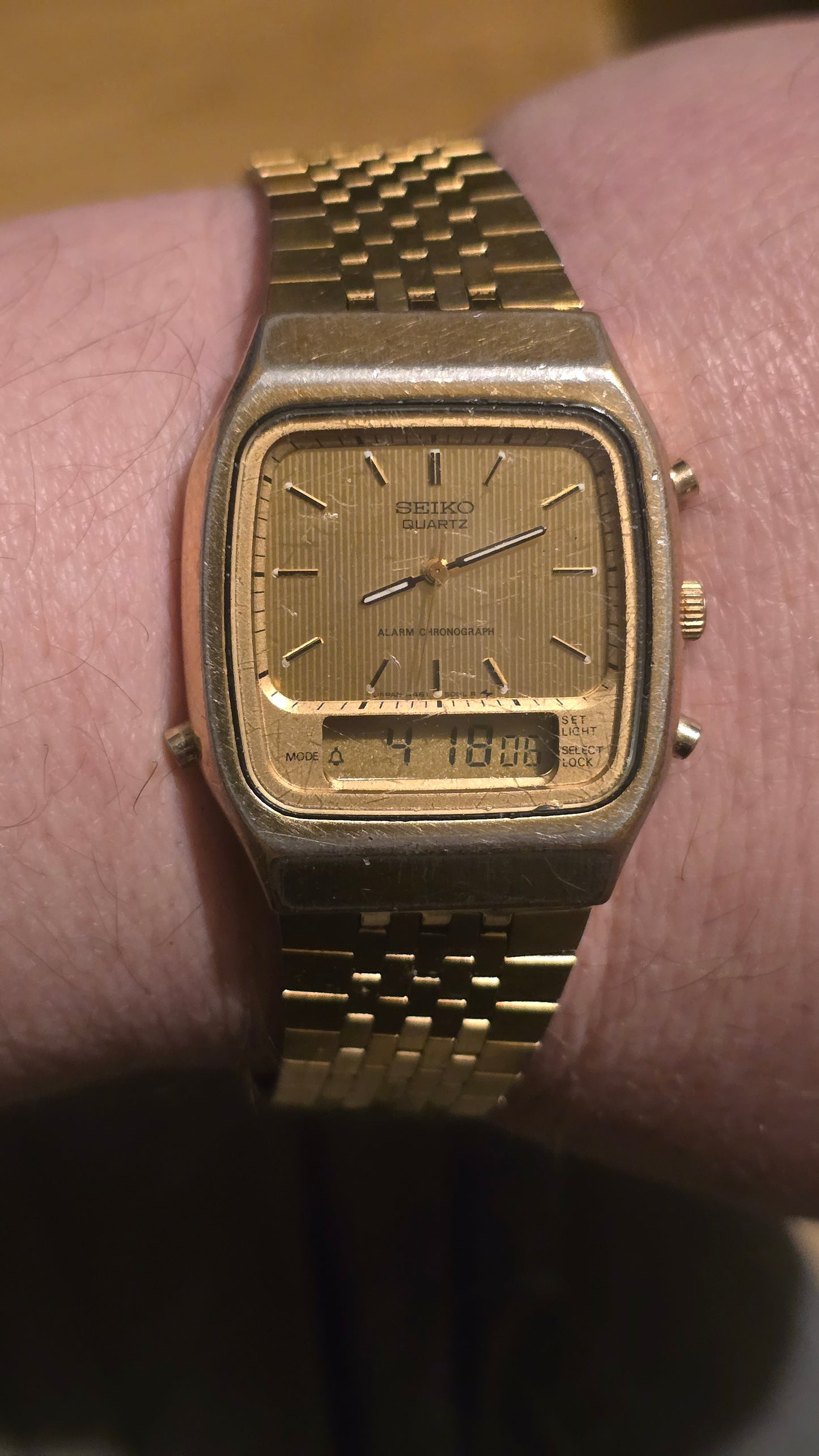 Seiko Gold Coloured Mens Digital / Analogue Vintage Quartz Watch - Pre-owned