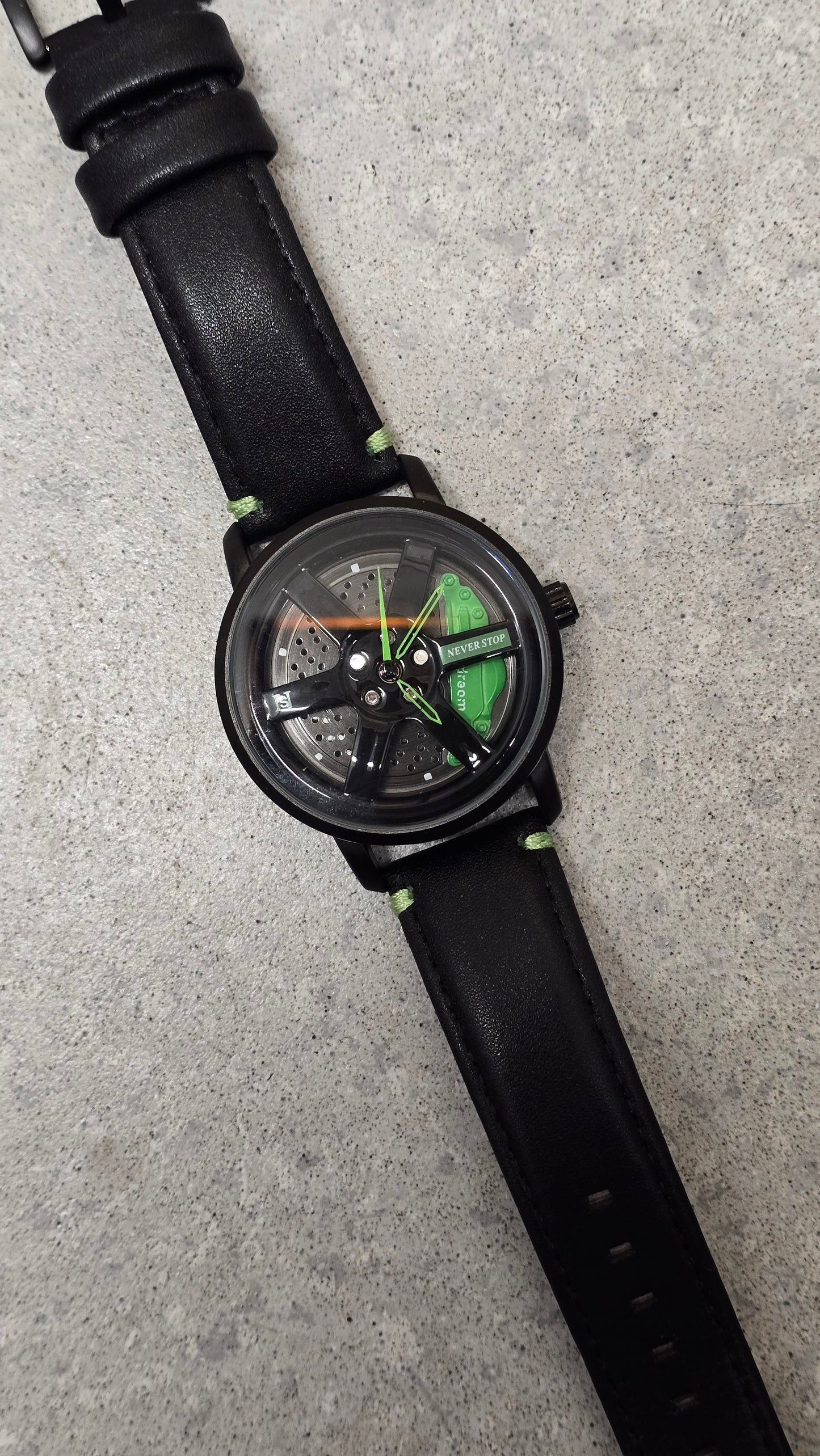 Never Stop - Mens Revolving Alloy Wheel Style Quartz Watch - Green - New